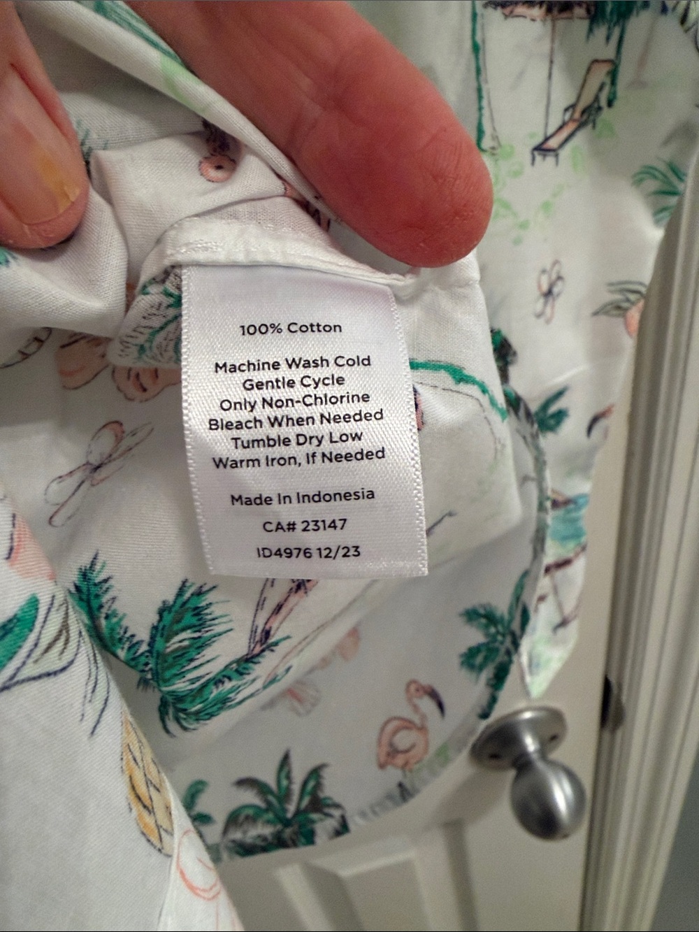 TALBOTS SIZE SMALL MODERN CLASSIC SHIRT - SCENIC BEACH - Excellent Condition - Picture 5 of 6